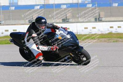 media/Jan-20-2023-Fastrack Riders (Fri) [[f2ad32aba3]]/Private/session 3 turn 9/